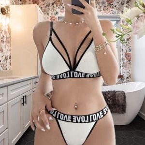 LOVE Bra & Panties Lingerie Set *NEW*